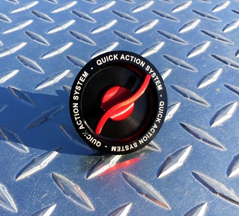 Kawasaki Release Quick Fuel Gas Cap - Z125 650R ER6n ZX6R Z750 Z900RS Z1000 ZX1000 ZX10R ZX14 ZX14R ~ Red