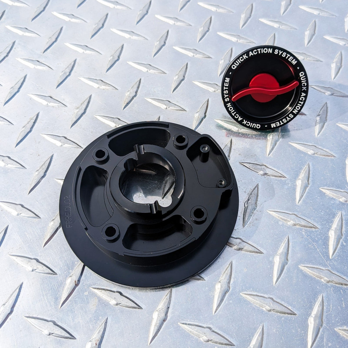 Ducati Quick Fuel Gas Cap - STREETFIGHTER V4 V2 848 1098 / S & SCRAMBLER 1100